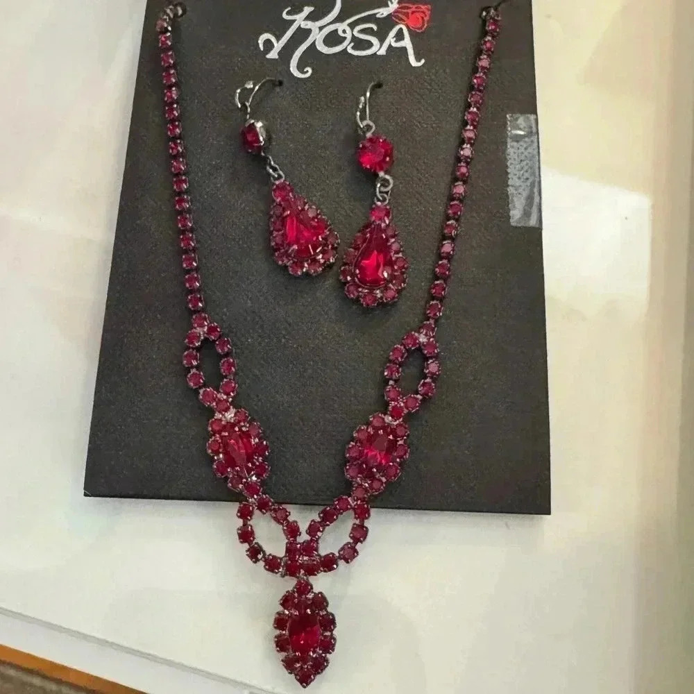 Red Rhinestone Necklace & Earrings Set